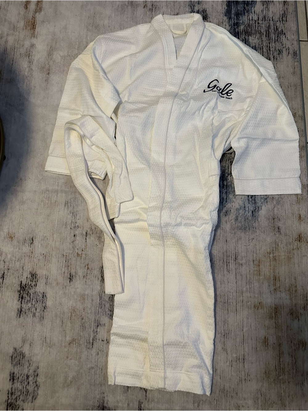 Bath Robe - Picture 3 of 4